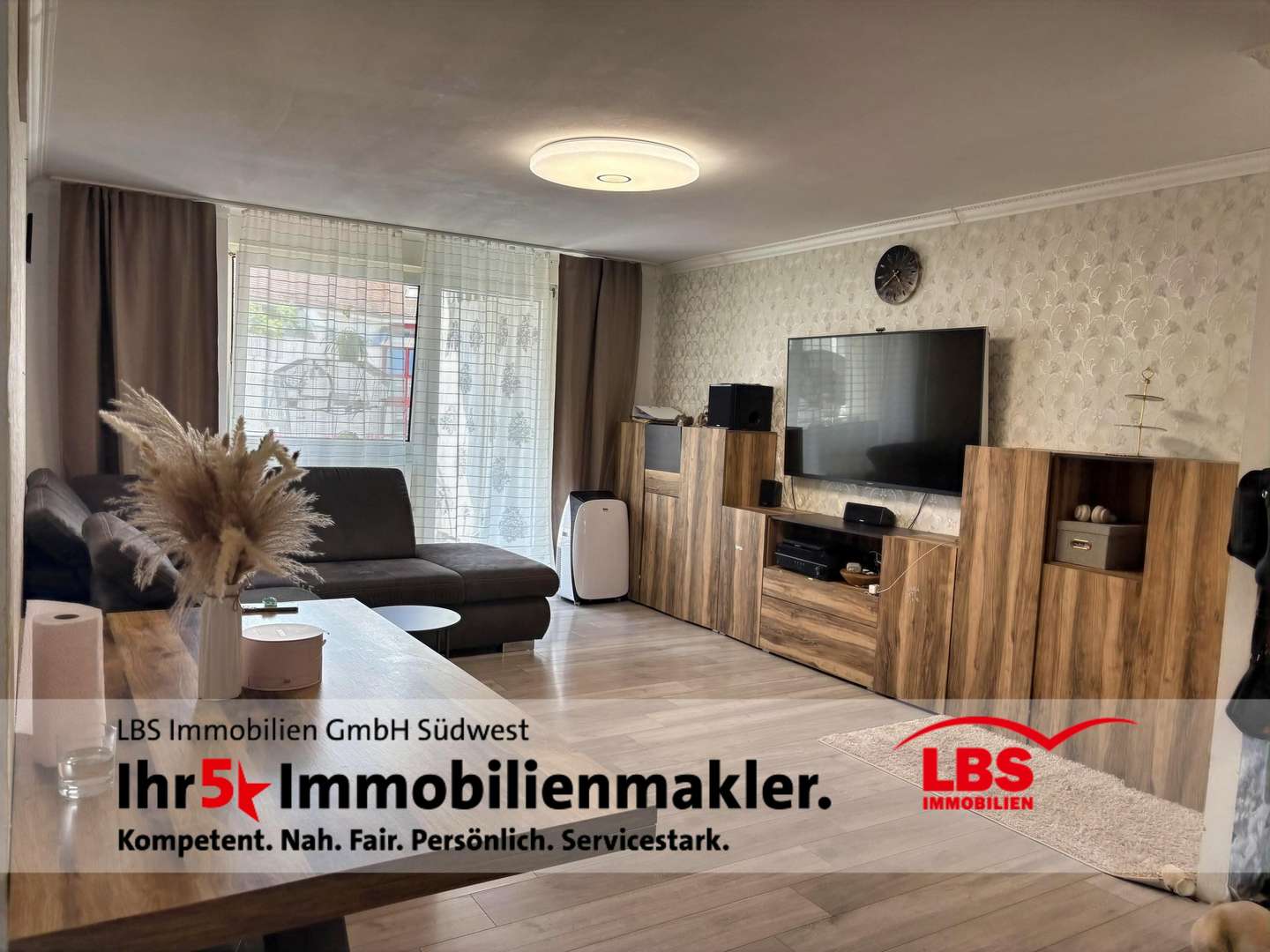 Wohnzimmer Wohnzimmer - Etagenwohnung in 76437 Rastatt mit 83m² kaufen