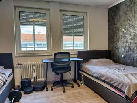Zimmer Zimmer - Etagenwohnung in 76437 Rastatt mit 83m² kaufen