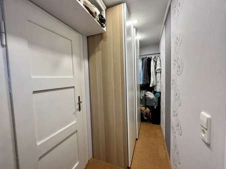 Ankleide Ankleide - Zweifamilienhaus in 76571 Gaggenau mit 184m² kaufen