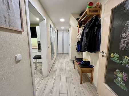 Flur - Etagenwohnung in 76571 Gaggenau mit 180m² kaufen