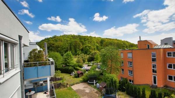 Ausblick vom Balkon Ausblick vom Balkon - Etagenwohnung in 71067 Sindelfingen mit 104m² kaufen