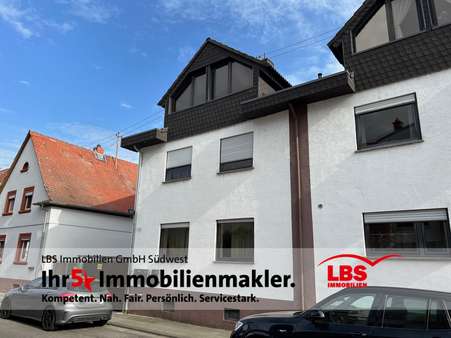 Hausansicht - Mehrfamilienhaus in 67227 Frankenthal mit 240m² kaufen