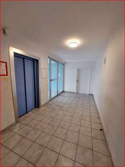 Hauseingang - Etagenwohnung in 69214 Eppelheim mit 98m² kaufen