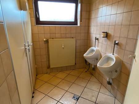 Herren WC - Sonstige in 69214 Eppelheim mit 99m² günstig kaufen