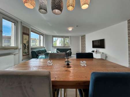 Ess-/ Wohnbereich Ess-/ Wohnbereich - Etagenwohnung in 67071 Ludwigshafen mit 122m² kaufen