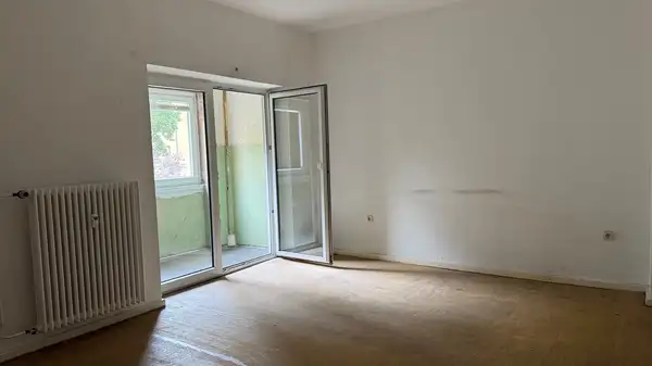 Etagenwohnung mit Gestaltungspotenzial ! 