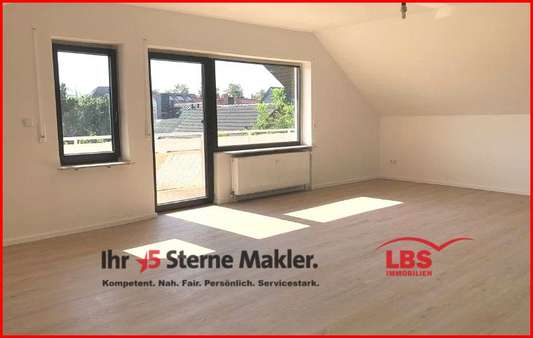 Wohnzimmer - Dachgeschosswohnung in 68167 Mannheim mit 87m² kaufen