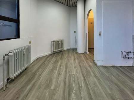 Gewerbefläche Gewerbefläche - Ladenlokal in 67061 Ludwigshafen mit 22m² kaufen