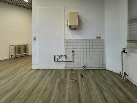 Gewerbefläche Gewerbefläche - Ladenlokal in 67061 Ludwigshafen mit 22m² kaufen