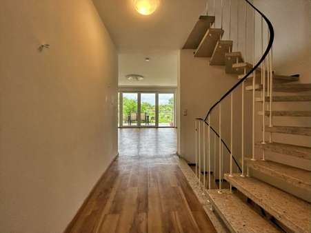 Diele EG - Einfamilienhaus in 68309 Mannheim mit 180m² mieten