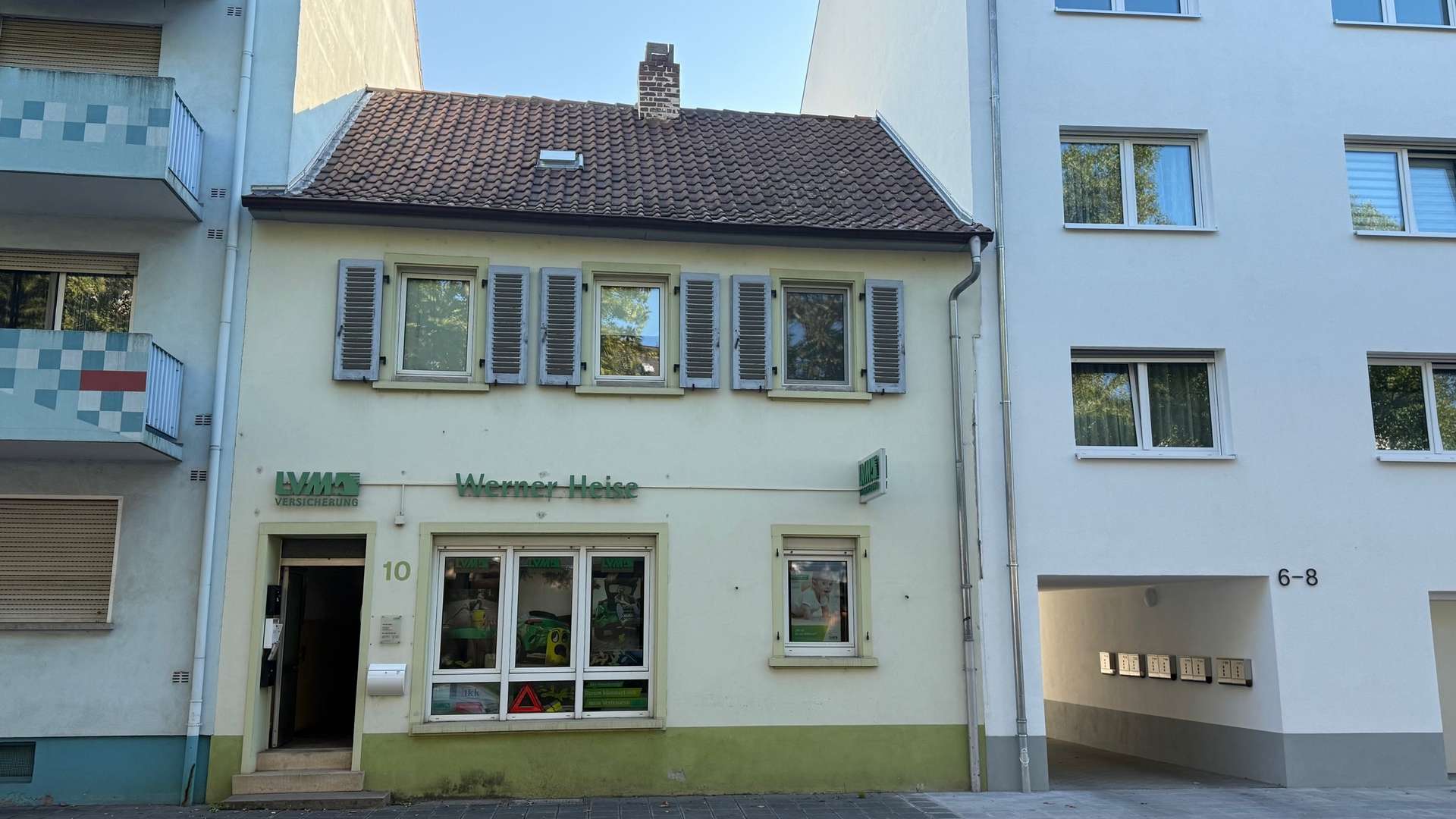 Hausansicht Hausansicht - Mehrfamilienhaus in 67227 Frankenthal mit 74m² kaufen