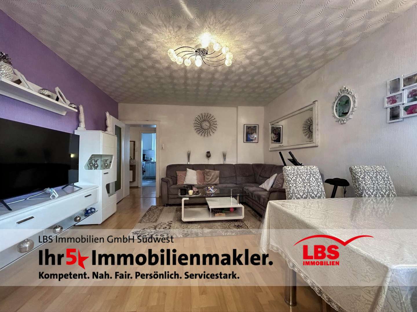 Wohn-/Esszimmer Wohn-/Esszimmer - Erdgeschosswohnung in 68161 Mannheim mit 73m² kaufen