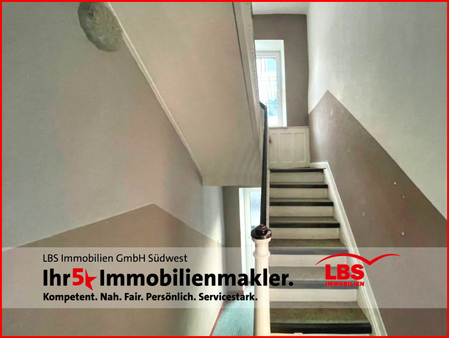 Treppenaufgang 2 Hauseingänge - Mehrfamilienhaus in 66955 Pirmasens mit 145m² kaufen