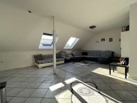Wohnzimmer - Mehrfamilienhaus in 68169 Mannheim mit 1015m² als Kapitalanlage kaufen