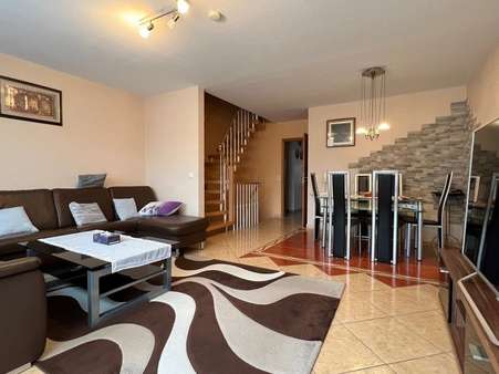 Wohnzimmer - Reihenmittelhaus in 67069 Ludwigshafen mit 122m² kaufen