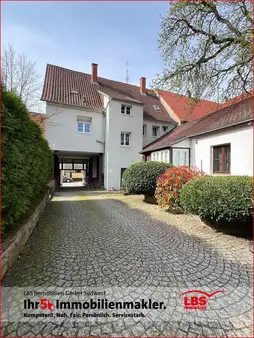 Dreifamilienhaus in KA- Knielingen mit viel Potenzial!