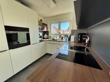 hochwertige Rempp Einbauküche hochwertige Rempp Einbauküche - Etagenwohnung in 73760 Ostfildern mit 96m² kaufen