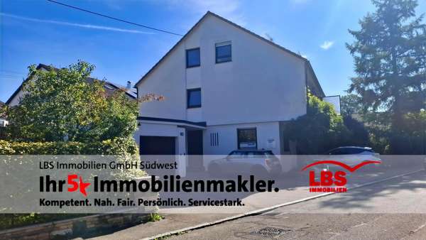Garage und Stellplätze Garage und Stellplätze - Etagenwohnung in 73734 Esslingen mit 76m² kaufen