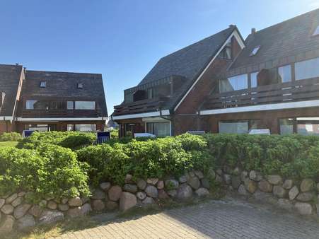 Blick zur Terrasse - Erdgeschosswohnung in 25996 Wenningstedt-Braderup mit 67m² kaufen