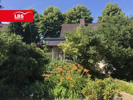 Blick auf die Terrasse - Doppelhaushälfte in 44581 Castrop-Rauxel mit 144m² kaufen