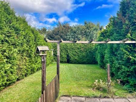 pflegeleichter Garten - Doppelhaushälfte in 25746 Heide mit 85m² kaufen