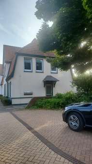 Seitenansicht - Mehrfamilienhaus in 24536 Neumünster mit 165m² kaufen