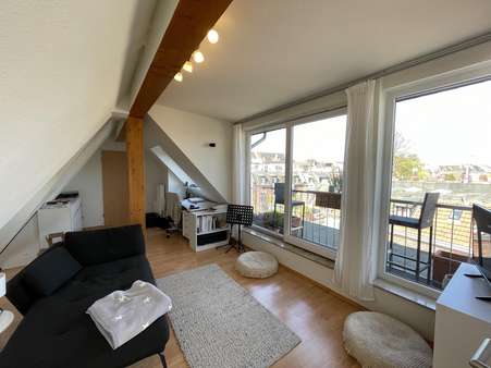 Dachgeschoss Maisonette - Mehrfamilienhaus in 50937 Köln mit 410m² als Kapitalanlage kaufen