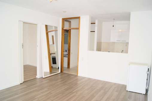 Wohnzimmer (Bild 4) - Appartement in 51427 Bergisch Gladbach mit 44m² kaufen