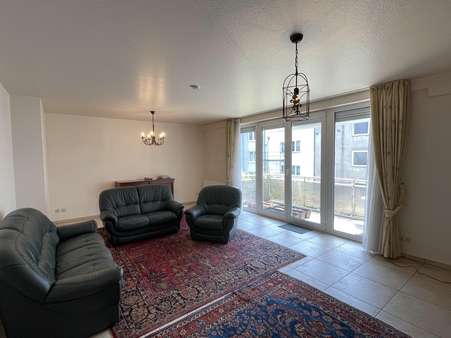 Wohnzimmer Wohnzimmer - Etagenwohnung in 50668 Köln mit 94m² kaufen