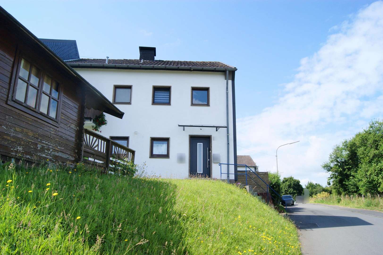 Hausansicht (Bild 1) - Etagenwohnung in 51647 Gummersbach mit 69m² kaufen