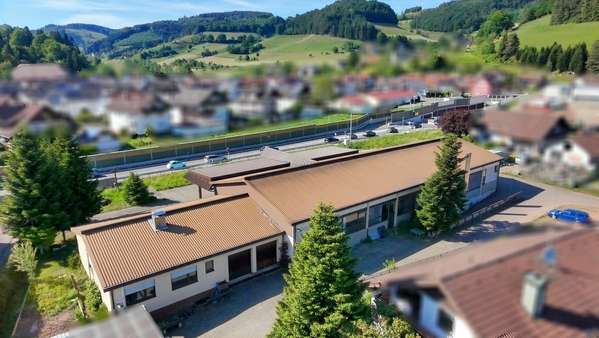 Gewerbehalle - Halle in 79297 Winden mit 1397m² kaufen
