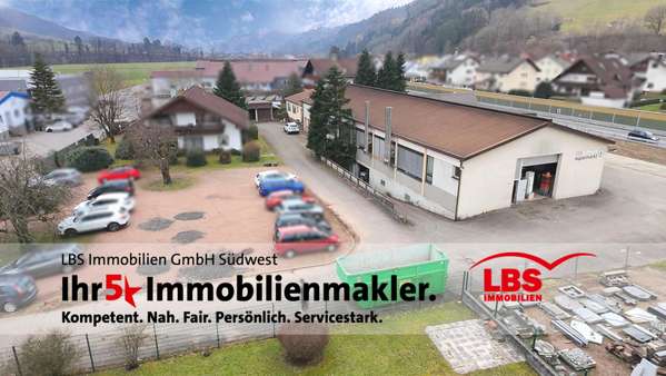 Halle Parkplatz Rückseite - Halle in 79297 Winden mit 1397m² kaufen