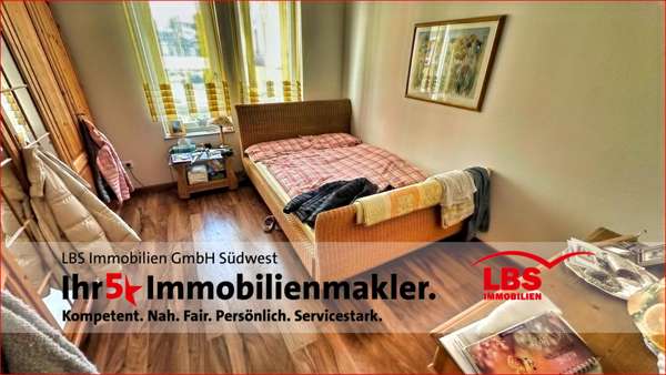 Schlafzimmer - Etagenwohnung in 77654 Offenburg mit 75m² kaufen
