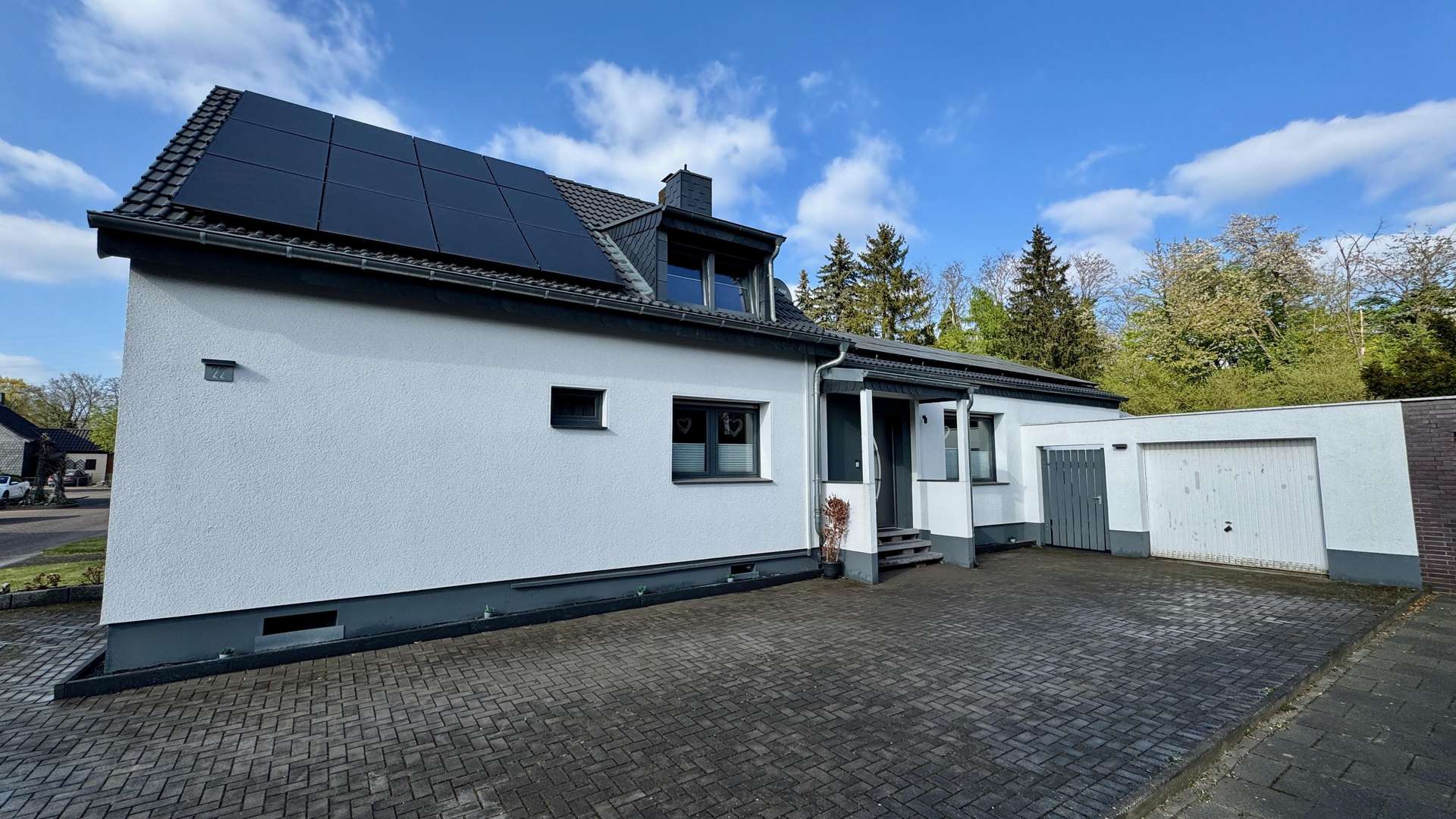 Titelfoto - Doppelhaushälfte in 47167 Duisburg mit 116m² kaufen