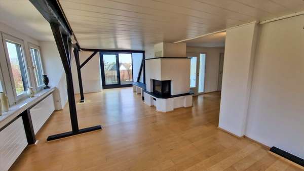 Wohnzimmer - Dachgeschosswohnung in 46045 Oberhausen mit 74m² kaufen
