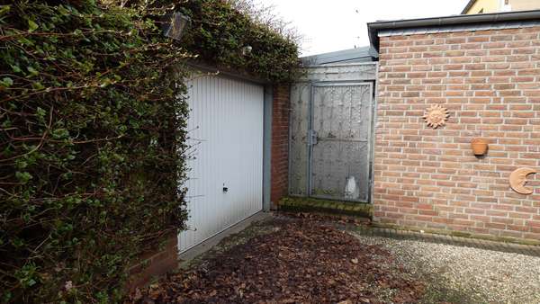 Garage und Zugang Garten - Doppelhaushälfte in 47495 Rheinberg mit 140m² kaufen