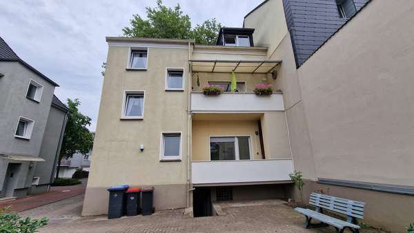 Rückansicht - Mehrfamilienhaus in 46535 Dinslaken mit 168m² günstig kaufen