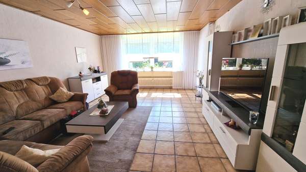 Wohnzimmer Wohnzimmer - Etagenwohnung in 46539 Dinslaken mit 93m² kaufen