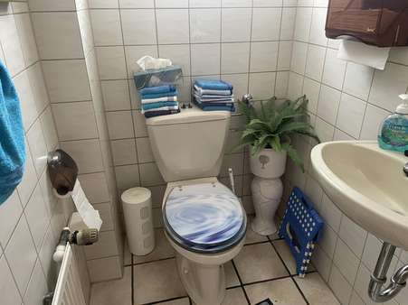 Gäste WC - Doppelhaushälfte in 47443 Moers mit 97m² kaufen