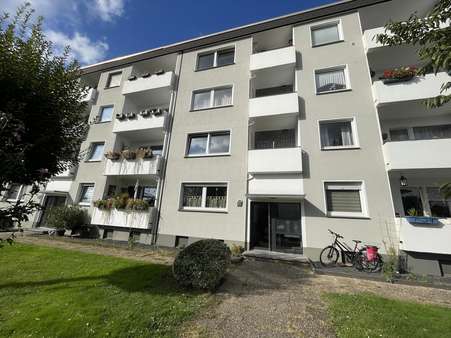 Außenansicht  - Etagenwohnung in 46539 Dinslaken mit 56m² kaufen