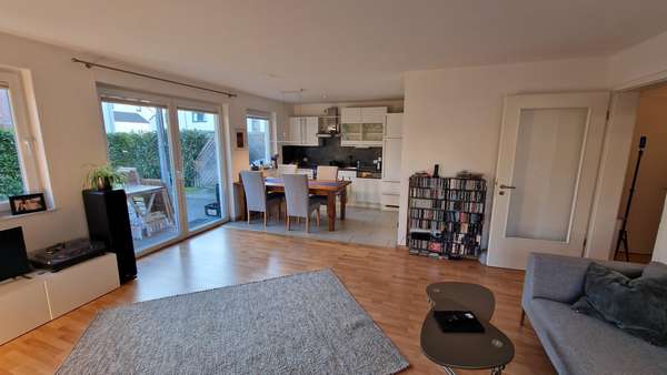 Wohnzimmer Blickrichtung Küche - Erdgeschosswohnung in 46485 Wesel mit 68m² günstig kaufen