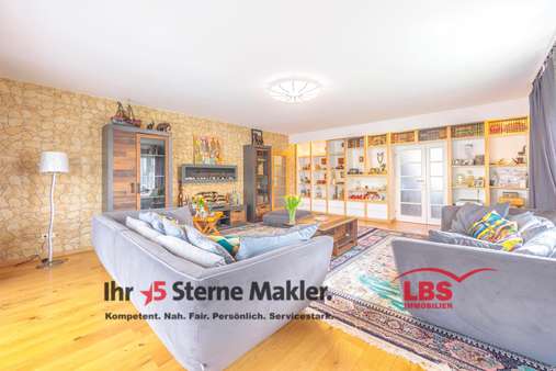 Wohnzimmer - Erdgeschosswohnung in 79211 Denzlingen mit 232m² kaufen