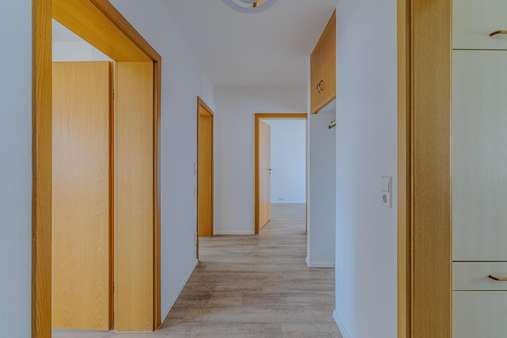 Flur - Etagenwohnung in 79183 Waldkirch mit 73m² kaufen