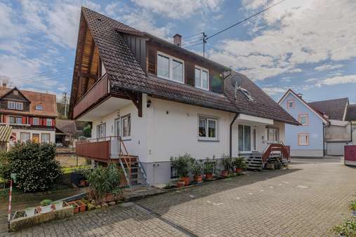 Ansicht - Zweifamilienhaus in 79346 Endingen mit 228m² kaufen