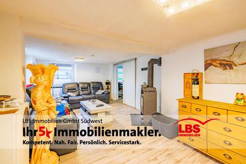 Wohnzimmer - Einfamilienhaus in 79336 Herbolzheim mit 107m² kaufen
