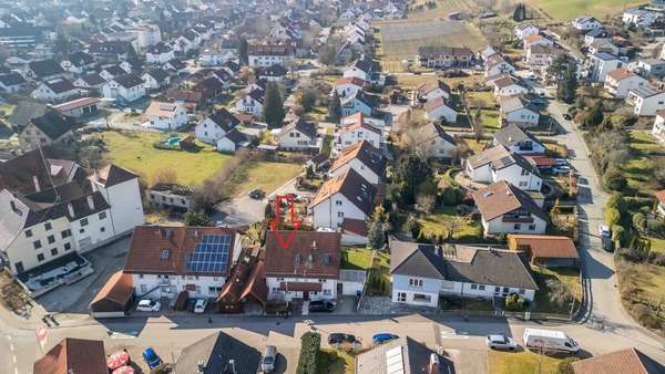 Luftbild (Pfeil) Luftbild (Pfeil) - Doppelhaushälfte in 88696 Owingen mit 141m² kaufen