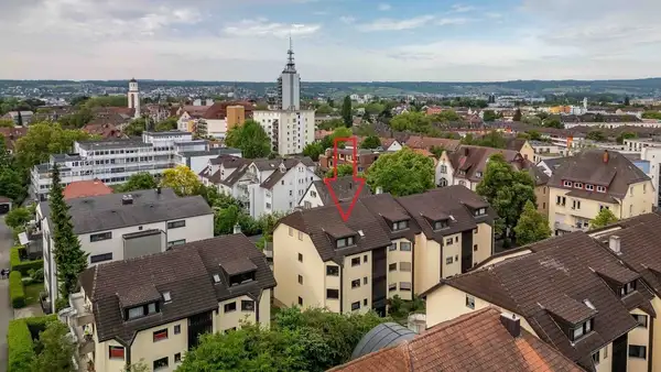 KN-Zähringerplatz: 3-Zi.-Eigentumswohnung im 1.OG mit EBK, Balkon und 2-TG-Stellplätzen - vermietet