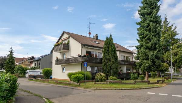 Hausansicht Hausansicht - Dachgeschosswohnung in 88085 Langenargen mit 45m² kaufen
