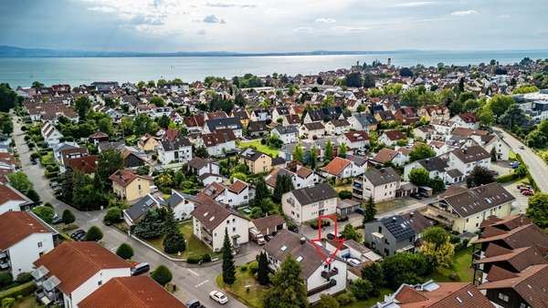Luftbild Richtung See Luftbild Richtung See - Dachgeschosswohnung in 88085 Langenargen mit 45m² kaufen