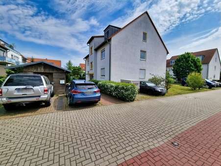 Außenansicht / Stellplätze - Mehrfamilienhaus in 06869 Coswig mit 332m² kaufen